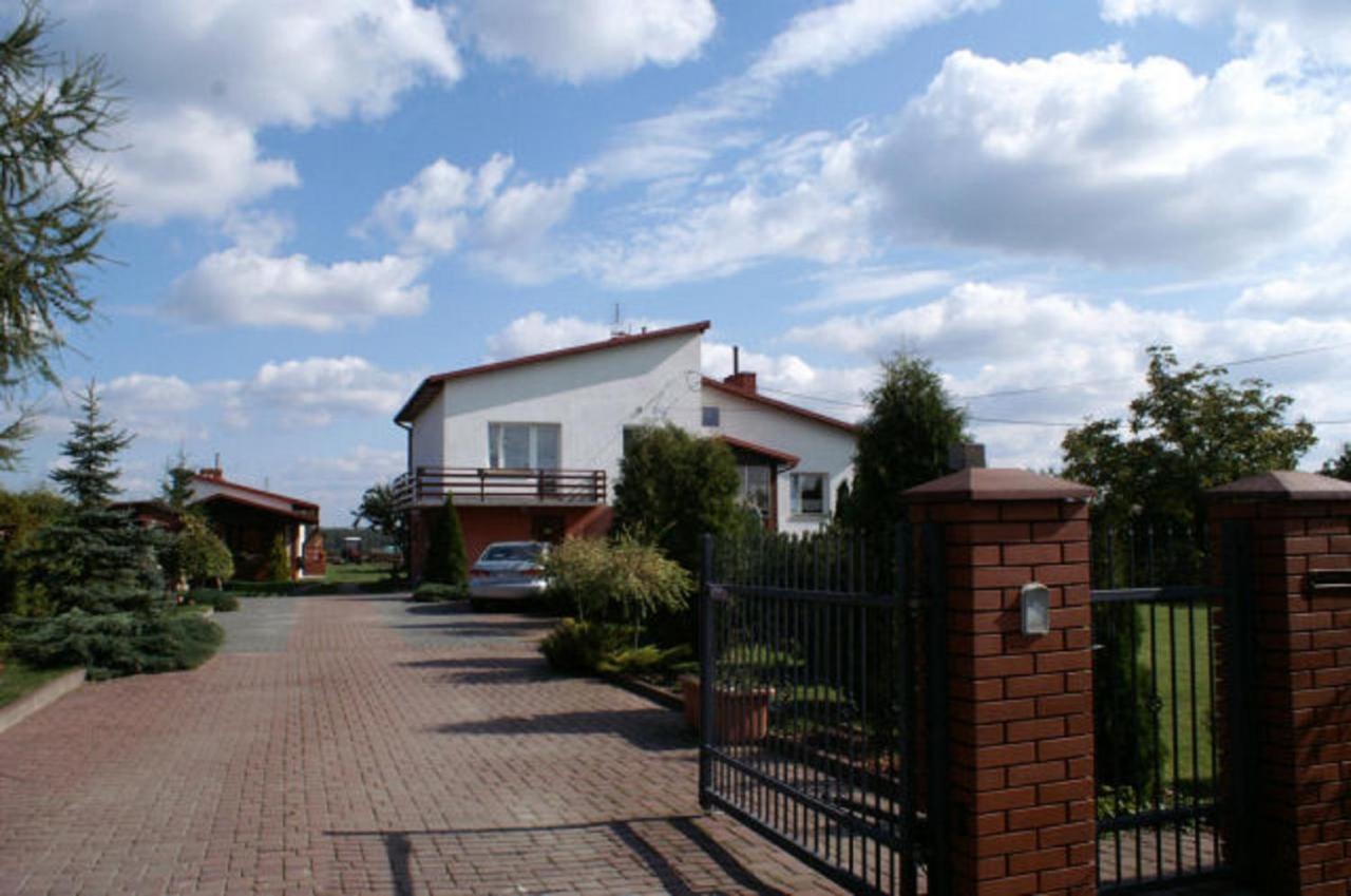 Agroturystyka Pod Modrzewiem Baltow Exterior photo